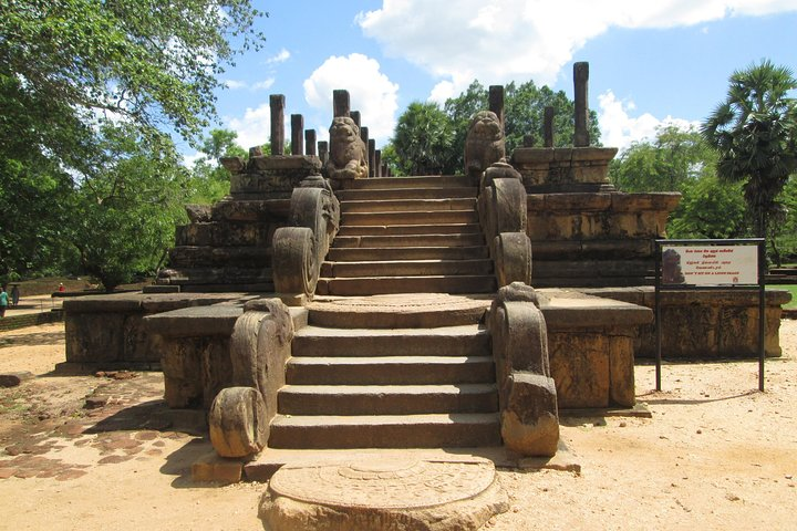 Polonnaruwa Day Tour - Photo 1 of 15